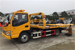 新田哪里有拖车服务